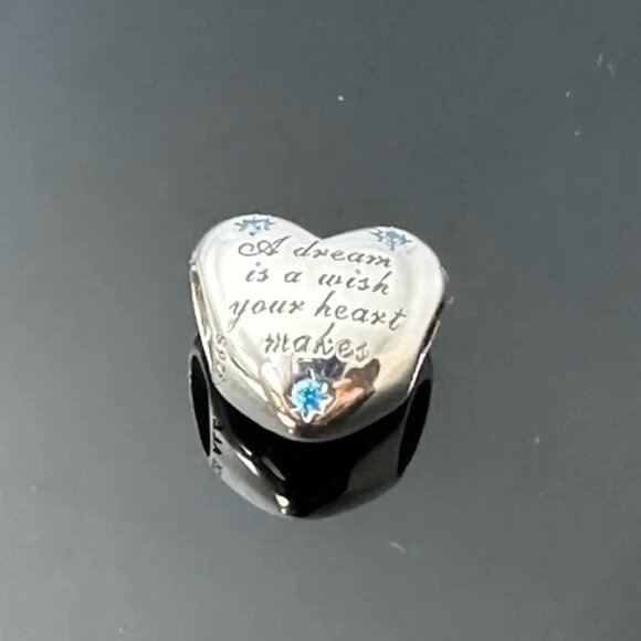 Pandora Disney, Cinderella Heart Wish 925 Ale with CZ Charm - Picture 1 of 4